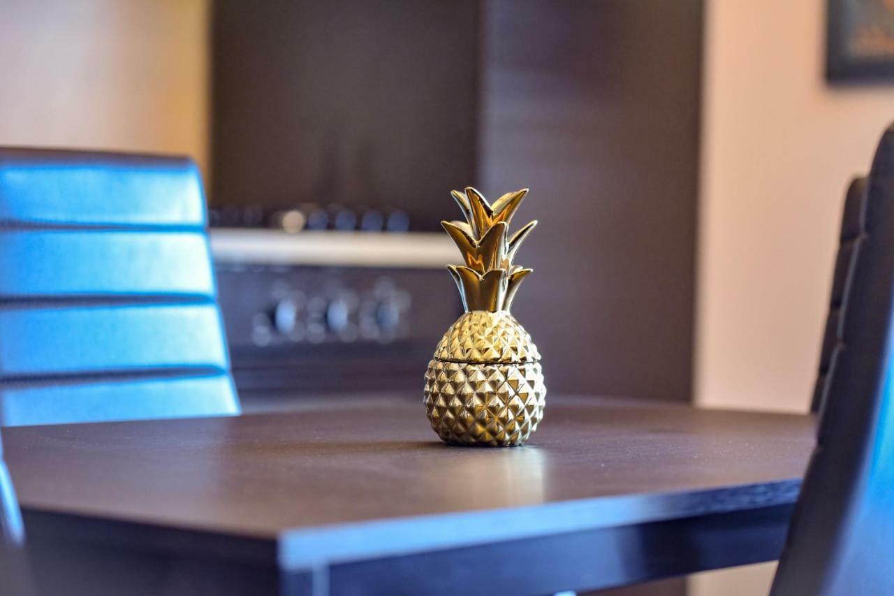 Wood Central Apartment Timisoara Ngoại thất bức ảnh